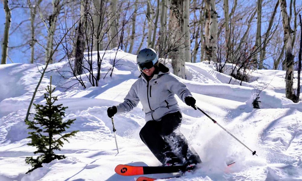 How Heated Apparel Can Help You Boost Your Performance in Winter Sports in Australia