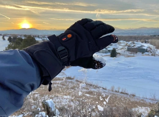 ORORO “Calgary” Heated Gloves: Cold Fingers No More!